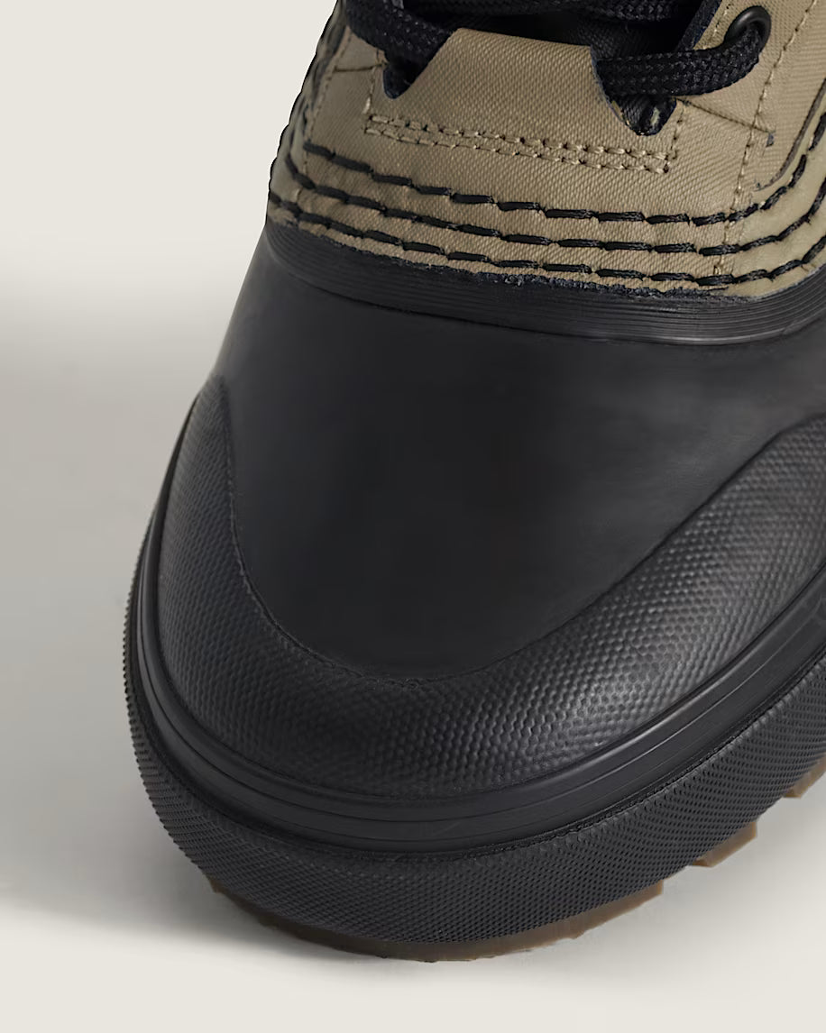 Vans Standard Waterproof Boots