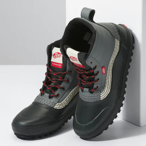 Vans Standard Mid Snow MTE Boots