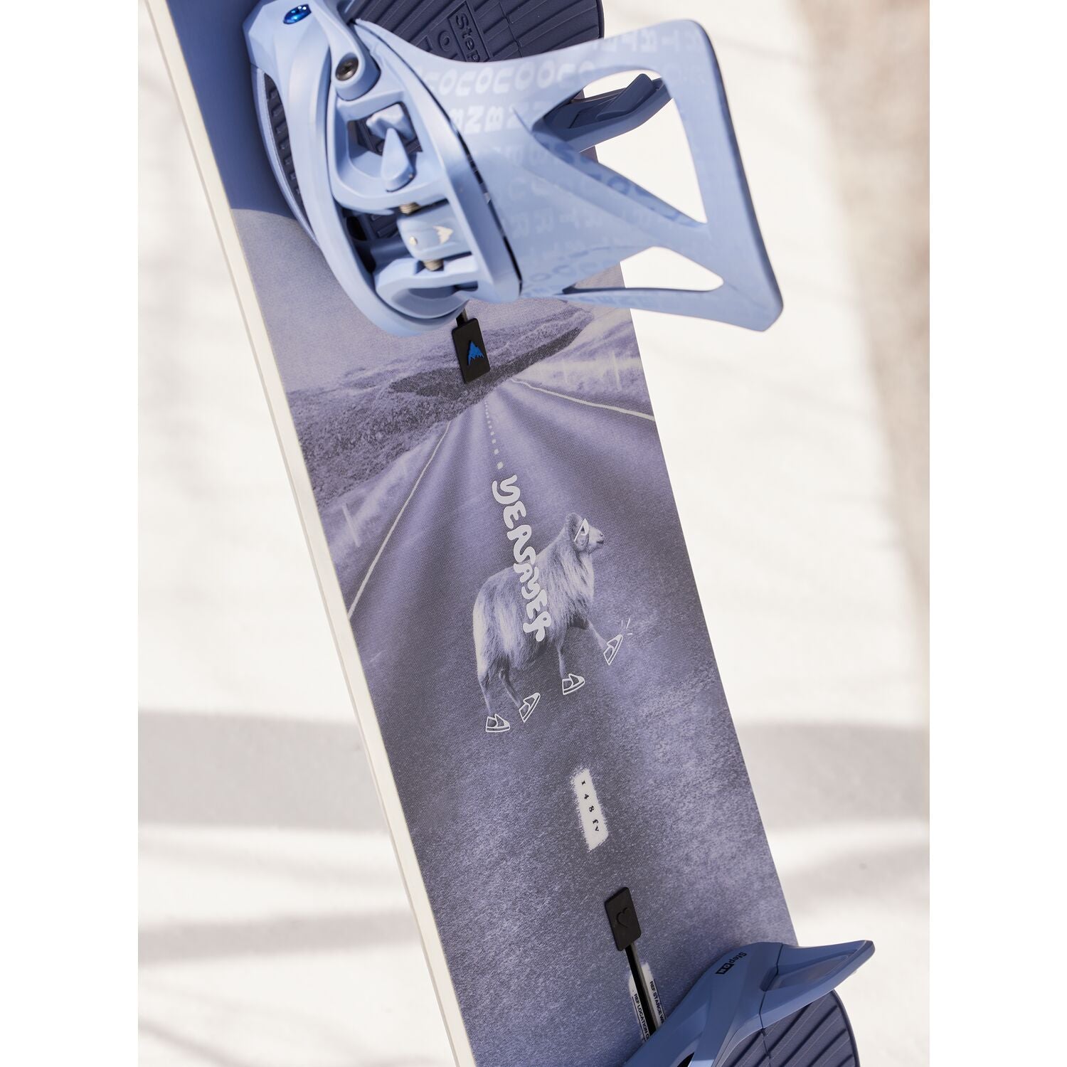 Burton Yeasayer Flying V Snowboard 2024 - Women's