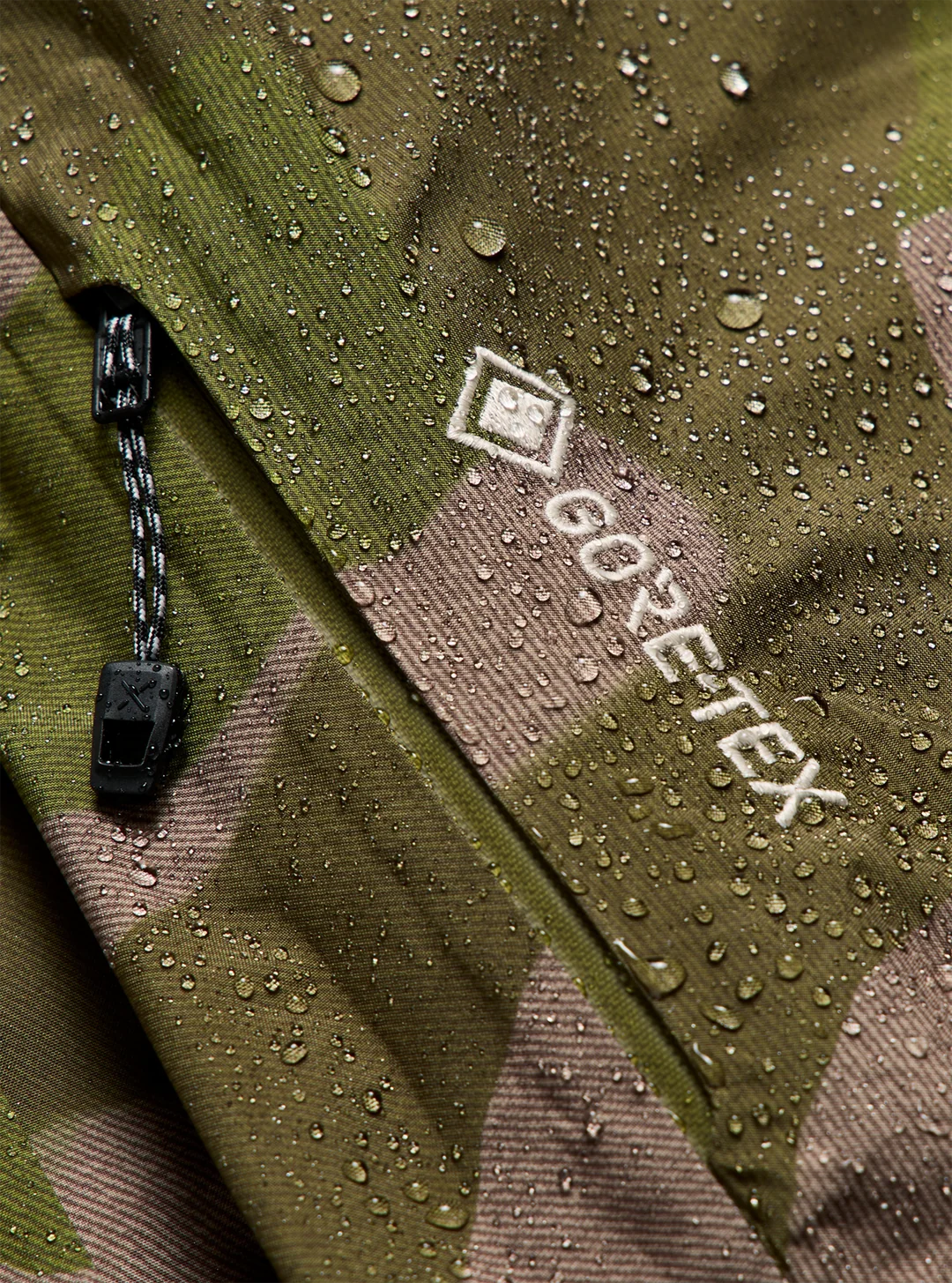 Burton [ak] Swash Synthetic Insulated GORE-TEX 2L Jacket - Men's