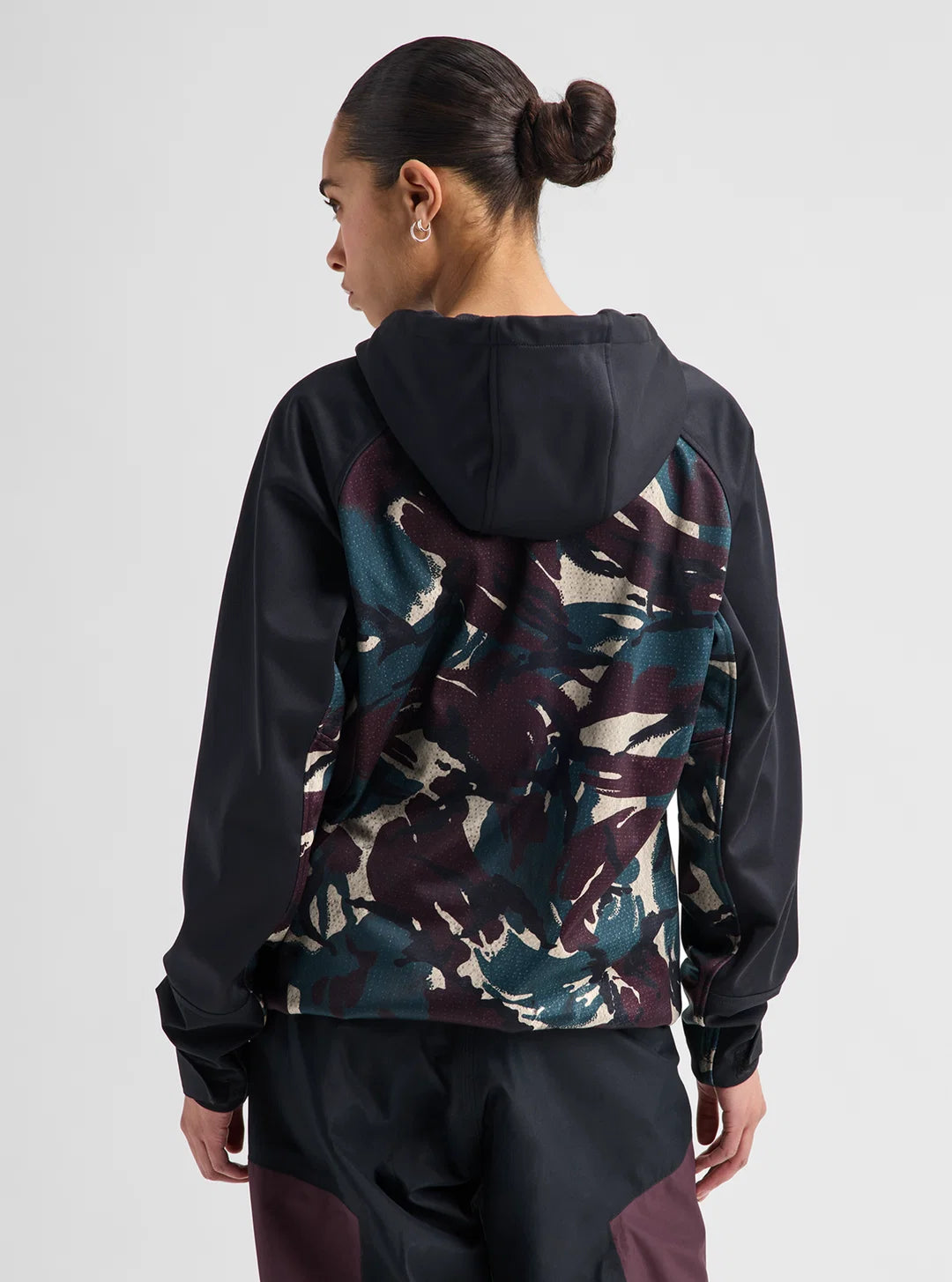 Burton Crown Weatherproof Riding Pullover Hoodie