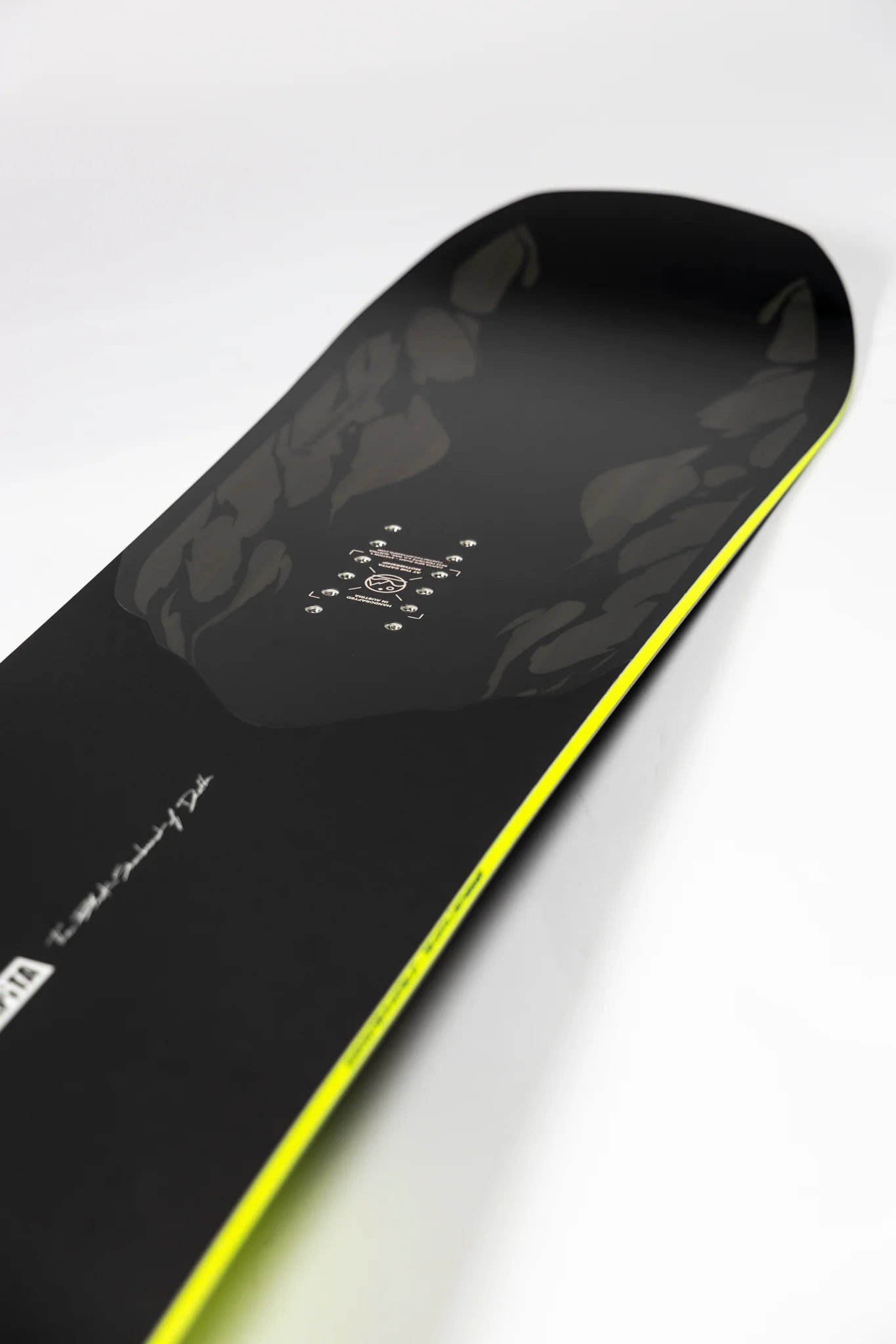 Capita The Black Snowboard Of Death