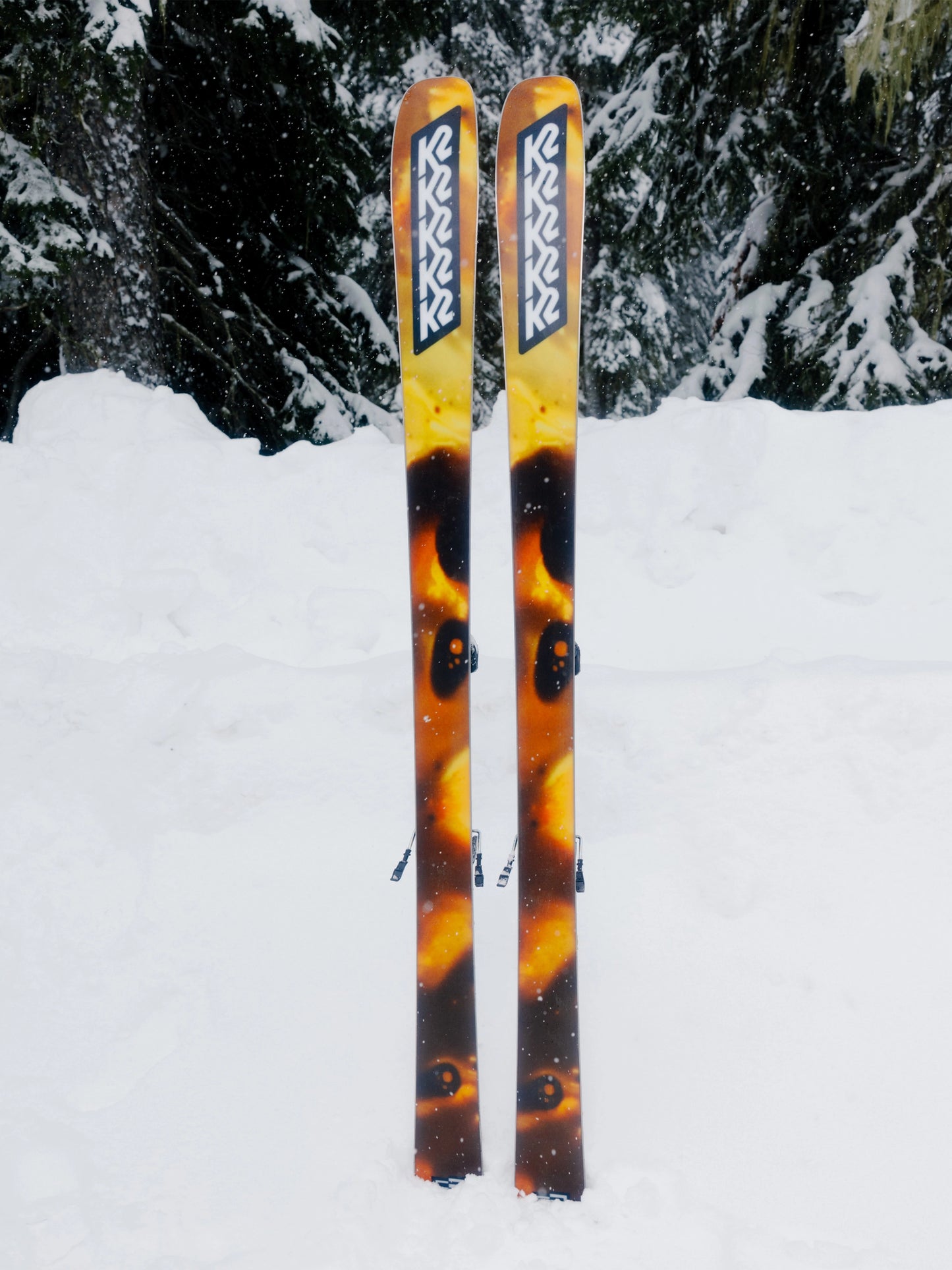 K2 Mindbender 89Ti Skis + Griffon 13D Quikclick Bindings 2026
